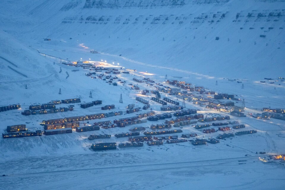 Longyearbyen er sårbar for det som nå skjer. Longyearbyen er sårbar for det som nå skjer.
