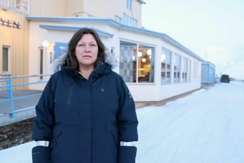 Avdelingsleder ved Longyearbyen sykehus, Bente Brataas, forteller at sykehuset er godt forberedt på en eventuell smittesituasjon.