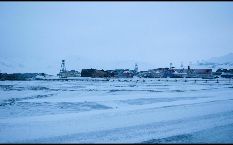Nærmest Sportscenteret skal Po Lin Lee bygge hotell, Steakers Svalbard har tomt i midten, og nærmest Melkeveien er Thon-hotellet planlagt.