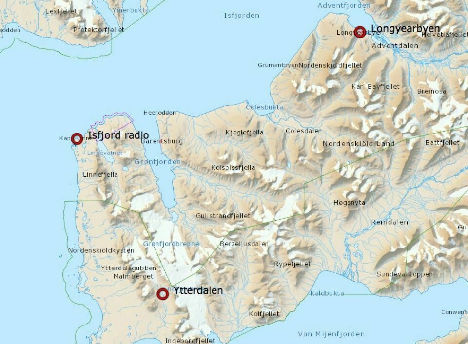 Turfølget hadde Isfjord radio som utgangspunkt for turen. De ble plukket opp i Ytterdalen, og fløyet inn til Longyearbyen.