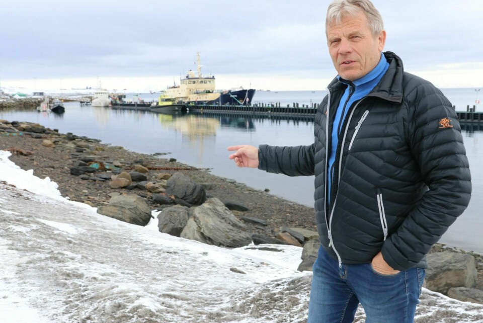 BJØRNEVANT: Stortingspolitiker og tidligere naturfilmskaper Arne Nævra (SV) har lang erfaring med isbjørn, både på Svalbard, i Canada og Russland. Arkivfoto: Morten Fredheim Solberg