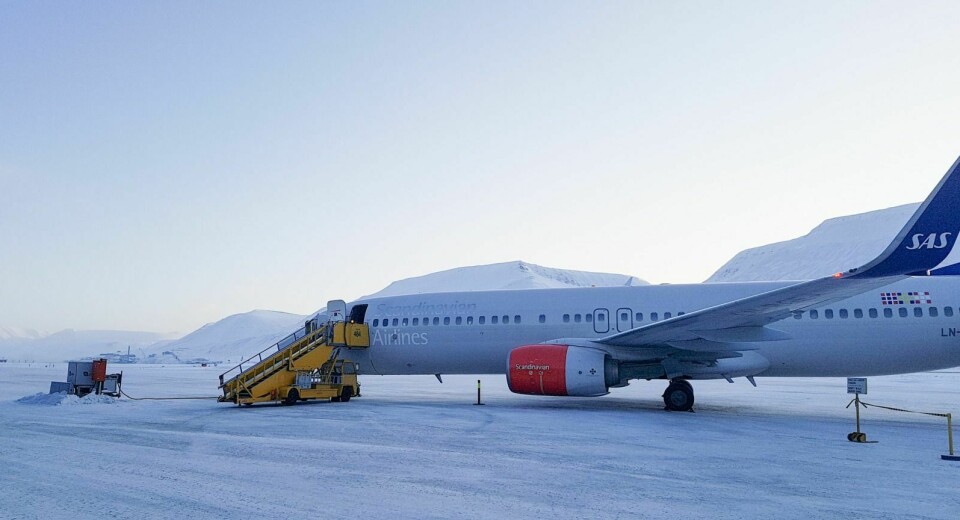 TILNÆRMET NORMALT: Flytrafikken til og fra Svalbard skal ikke rammes av de nye smittevern-tiltakene fra mandag morgen: De retter seg mot utenlandstrafikken.