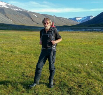 Øyvind Lundh på tur i svalbardnaturen. Øyvind Lundh på tur i svalbardnaturen.