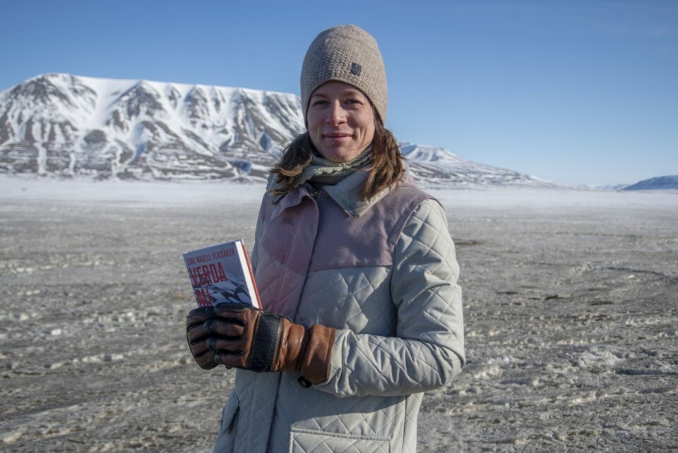 Line Nagell Ylvisåker møter du i bokbad med biblioteksjef Elin Anita Olsrud onsdag kveld. Line Nagell Ylvisåker møter du i bokbad med biblioteksjef Elin Anita Olsrud onsdag kveld.