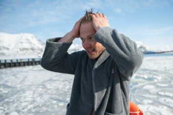– Det er kaldt, og frister ikke til gjentakelse umiddelbart. Men om litt føles det bra, konstaterer han. – Det er kaldt, og frister ikke til gjentakelse umiddelbart. Men om litt føles det bra, konstaterer han.