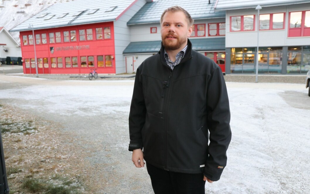 SOM VENTET: Kjetil Figenschou, nestleder i Lokalstyret og leder i Høyre i Longyearbyen, er lovet svar på Svalbards krisepakke-støtte på 180 mill. senere denne måneden. SOM VENTET: Kjetil Figenschou, nestleder i Lokalstyret og leder i Høyre i Longyearbyen, er lovet svar på Svalbards krisepakke-støtte på 180 mill. senere denne måneden.