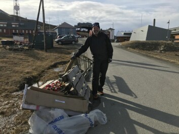 Miljøvernsjef Morten Wedege samlet søppel på Skjæringa.