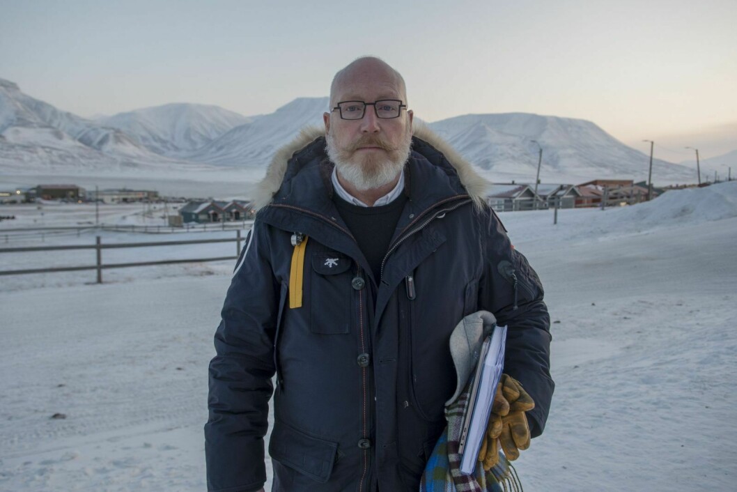 Styreleder i Svalbard reiselivsråd/Visit Svalbard, Ronny Strømnes, svarer næringsministeren.