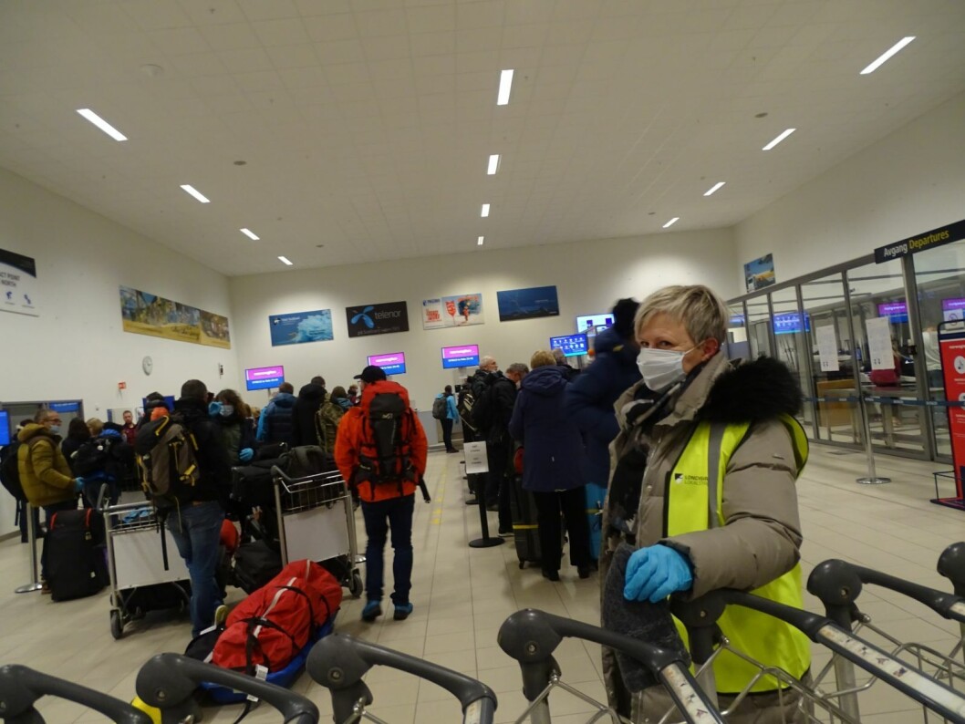 Turistene ble bedt om å forlate Longyearbyen så fort som mulig da koronapandemien brøt ut. Turistene ble bedt om å forlate Longyearbyen så fort som mulig da koronapandemien brøt ut.