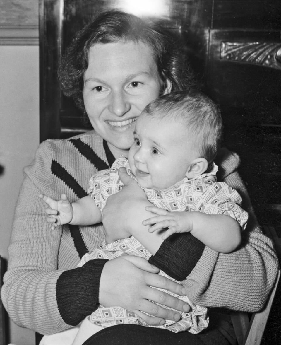 MOR OG DATTER: Herta Grøndal med Eva. MOR OG DATTER: Herta Grøndal med Eva.