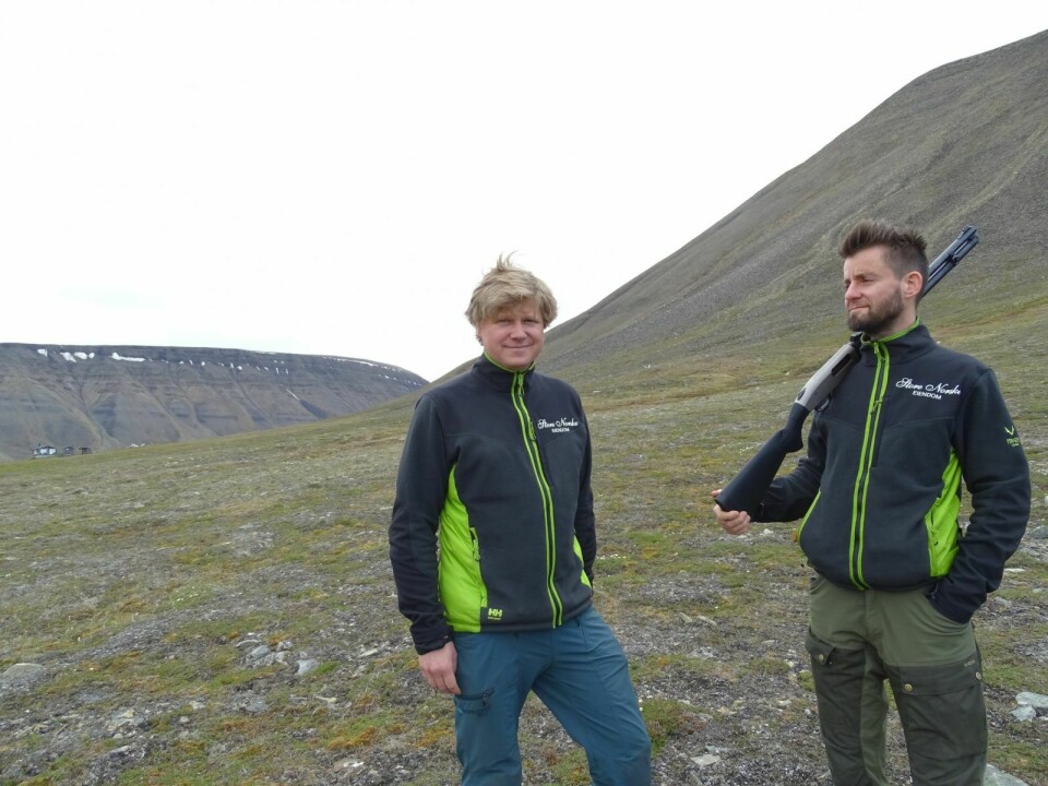 EIENDOMSFORVALTERE: Thomas Neuhold (t.v.) og Tor Nagelgaard i Store Norske, ved munningen av Todalen.