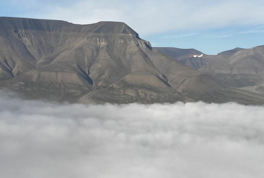 AVBRØT LANDING: Norwegian (bildet) og SAS måtte avbryte landingsforsøk på grunn av tåke i Longyearbyen mandag. Flere flyvninger er kansellert hittil denne uka. AVBRØT LANDING: Norwegian (bildet) og SAS måtte avbryte landingsforsøk på grunn av tåke i Longyearbyen mandag. Flere flyvninger er kansellert hittil denne uka.