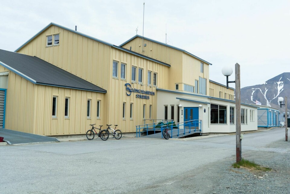 BEDRE NETTFORBINDELSE: Etableringen av Norsk helsenetts avdeling på Svalbard har gitt lokalsykehuset femdoblet kapasitet på nettforbindelsen.