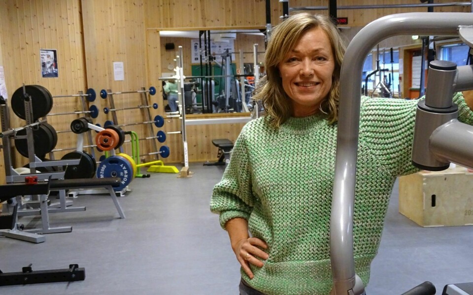 ENGASJEMENT: Fagleder Helle Jakobsen i Svalbardhallens treningsrom, som utvider åpningstider og kapasitet.