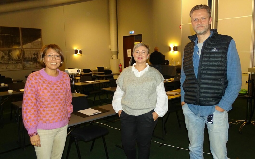 BRED FRONT: NHO Arktis-leder Målfrid Baik (t.v.), Trine Krystad i Visit Svalbard og leder av Svalbard Næringsforening, Terje Aunevik.