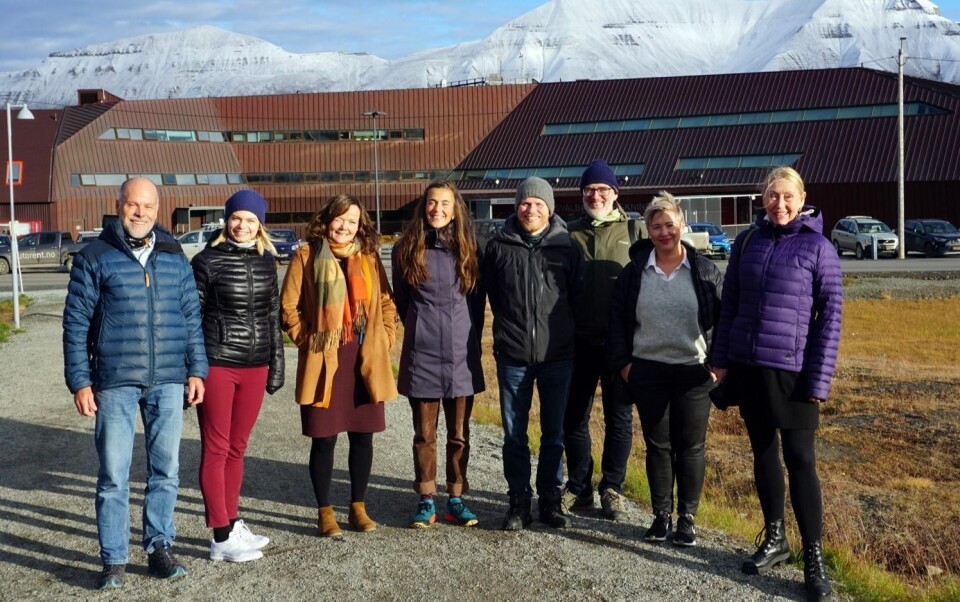 Samarbeidsprosjektet Balancing Act hadde oppstartsmøte på Universitetssenteret på Svalbard i midten av september. Fra venstre: Bjørn Kalterborn, Norsk institutt for naturforskning, Julia Olsen, Nordlandsforskning, Frigg Jørgensen og Ann Lennert, AECO, Bjørn Vidar Vangelsten, Nordlandsforskning, Ronny Brunvoll og Trine Krystad, Visit Svalbard, og Grete Hovelsrud, Nordlandsforskning.