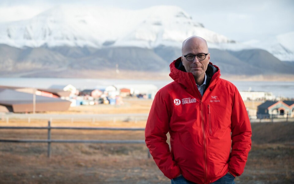 Per Brochmann (50) har en drøy uke som destinasjonsdirektør i Hurtigruten Svalbard bak seg. Han har vært på øygruppen mange ganger før, men ser frem til å bli kjent med både lokalsamfunnet og selskapet. Per Brochmann (50) har en drøy uke som destinasjonsdirektør i Hurtigruten Svalbard bak seg. Han har vært på øygruppen mange ganger før, men ser frem til å bli kjent med både lokalsamfunnet og selskapet.