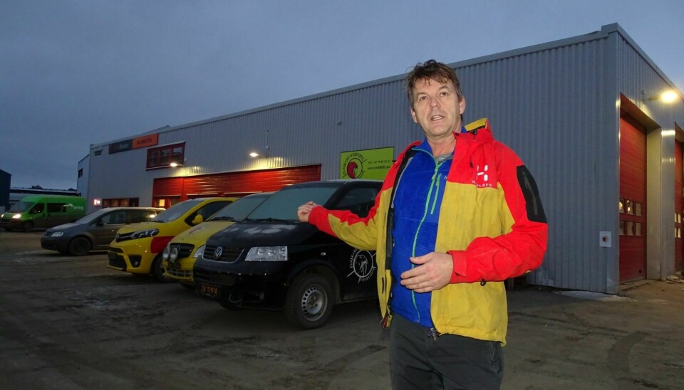 Reiselivsgründer Arne Kristoffersen har lang fartstid i Longyearbyen. Han har jobbet i gruva og startet flere selskaper. Nå er et av dem solgt.