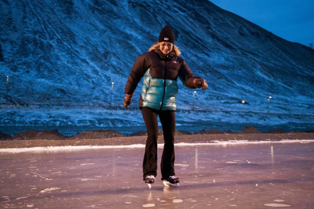 Skøytebanen ved Polarflokken barnehage er åpen for alle og enhver. Skøytebanen ved Polarflokken barnehage er åpen for alle og enhver.