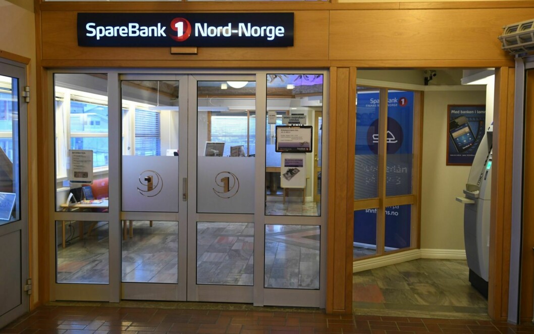 KONTANTLØST: Sparebank1 Nord-Norge har ikke svar på hvordan kontanter skal håndteres etter at de stenger stedets eneste bank ved nyttår.
