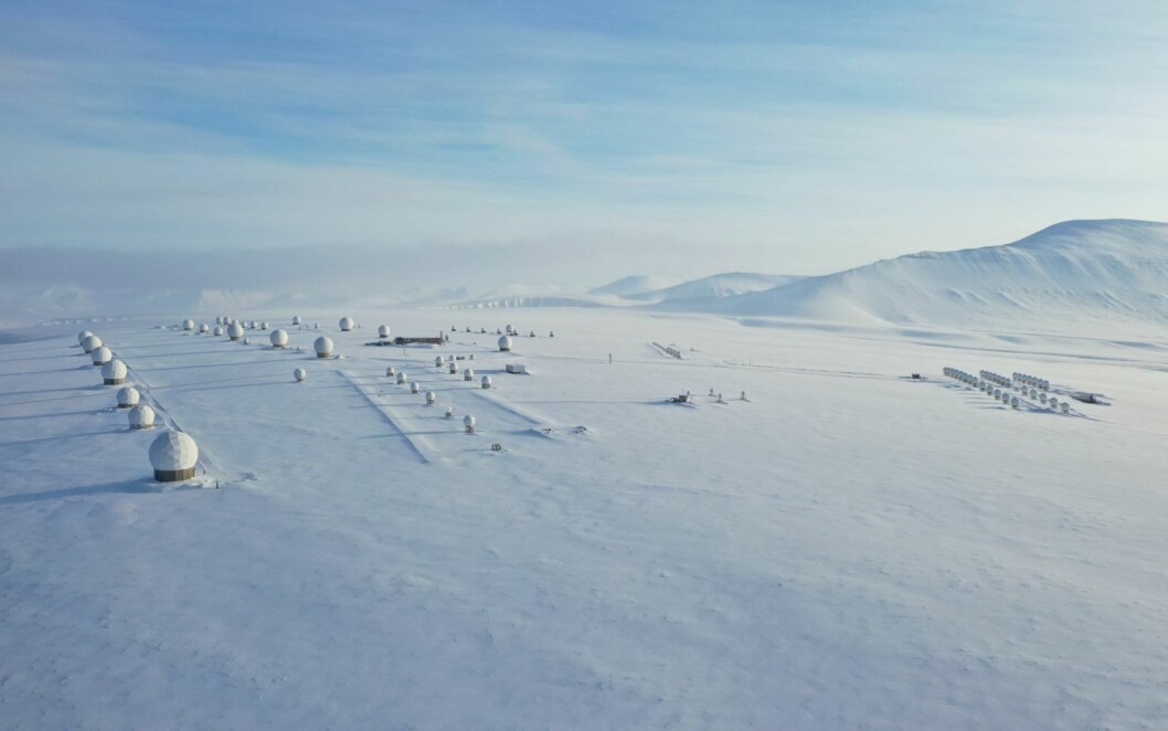 VERDENS STØRSTE: Svalbard satelittstasjon (Svalsat) på Platåberget er verdens største i sitt slag, med 99 antenner. VERDENS STØRSTE: Svalbard satelittstasjon (Svalsat) på Platåberget er verdens største i sitt slag, med 99 antenner.