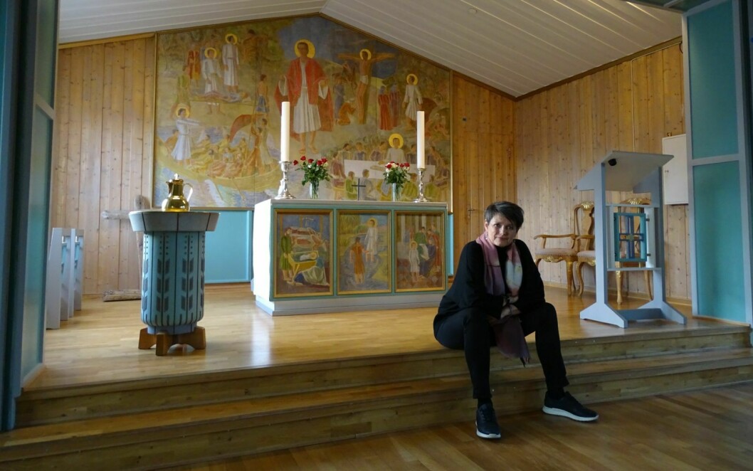 PÅ VENT: Sokneprest Siv Limstrand korona-avlyser alle kirkearrangement i to uker.