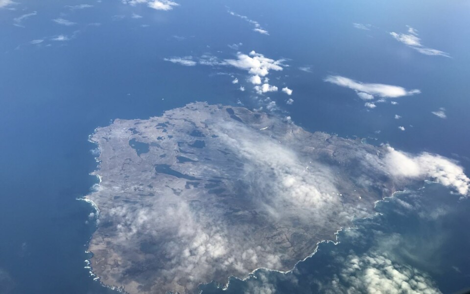 BJØRNØYA: Det var utenfor Bjørnøya at den portugisiske tråleren fisket. Nå er kapteinen ilagt bot.