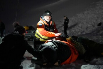 Redningsmann Tor Helge Edorsen tar kontroll og roper ut sine kommandoer Redningsmann Tor Helge Edorsen tar kontroll og roper ut sine kommandoer