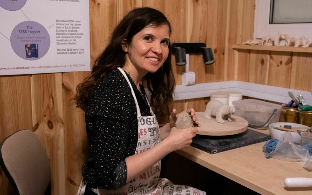 Kreativ: Patrycja Nowosad jobber på den polske forskningsstasjonen på Hornsund, og bruker fritiden sin på keramikk.