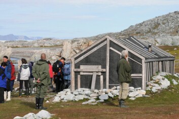 Hornsund: Claus Andersen-hytta i Hyttevika ble oppført i 1907 som den første norske fangststasjonen i Hornsund-området. Hornsund: Claus Andersen-hytta i Hyttevika ble oppført i 1907 som den første norske fangststasjonen i Hornsund-området.