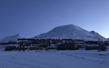 MØRKLAGT: Nordlige deler av Longyearbyen har vært uten strøm i tre-fire timer.