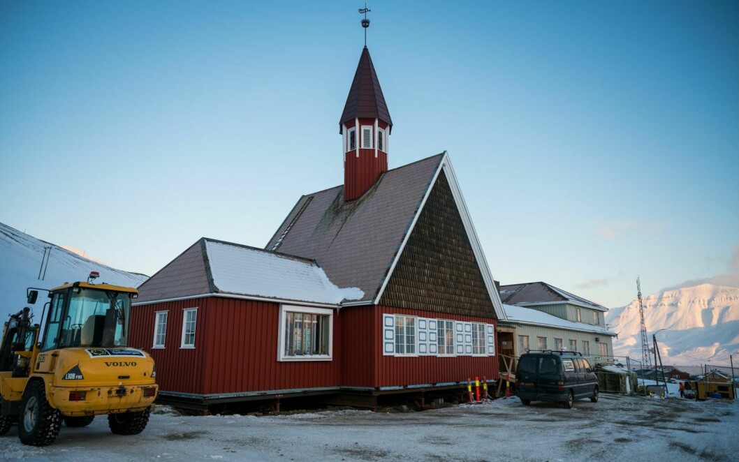 Nærmer seg ferdig: Arbeidene med Svalbard kirke skal etter planen være ferdig tidlig i mai.