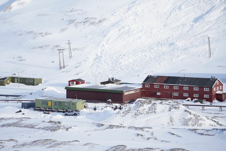 Snøskred: Forrige helg gikk det skred nesten til veien nedenfor Nybyen.
