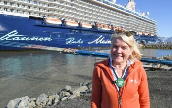 OMSTILLING: Cruisekoordinator for Visit Svalbard, Eva Britt Kornfeldt, spår færre større og flere mindre cruiseskip i Longyearbyen i fremtiden. Det krever omstilling på grunn av tapte inntekter for næringslivet, mener hun.