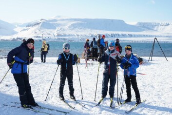 <strong class="nf-o-text--strong">Skal videre:</strong> Kompisene (fra venstre) Jonatan (12), Aleksander (8), Ludvig (9,5) og Jacob (7) er ferdig på drikkestasjonen på Hiorthhamn. <strong class="nf-o-text--strong">Skal videre:</strong> Kompisene (fra venstre) Jonatan (12), Aleksander (8), Ludvig (9,5) og Jacob (7) er ferdig på drikkestasjonen på Hiorthhamn.