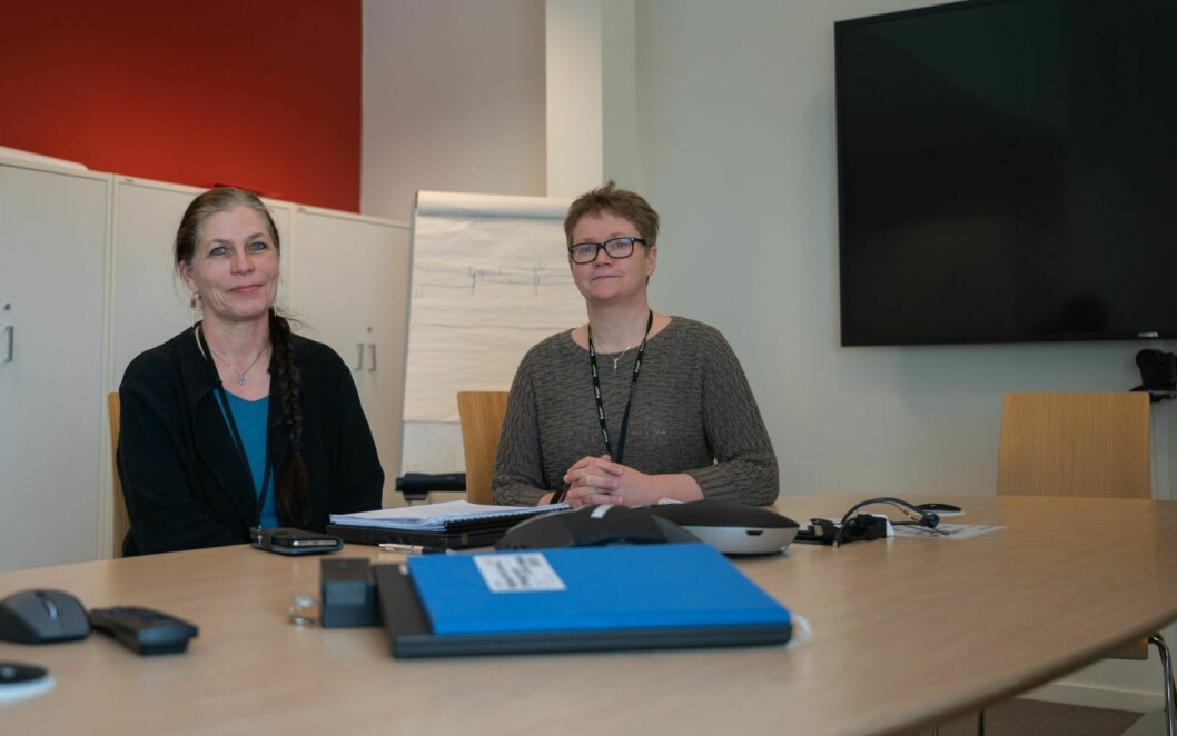 Sektorsjef oppvekst og kultur, Anne Jahre (t.v.), og administrasjonssjef Hege Walør Fagertun mener at overgangsordninger til nye forskrifter blir viktig.