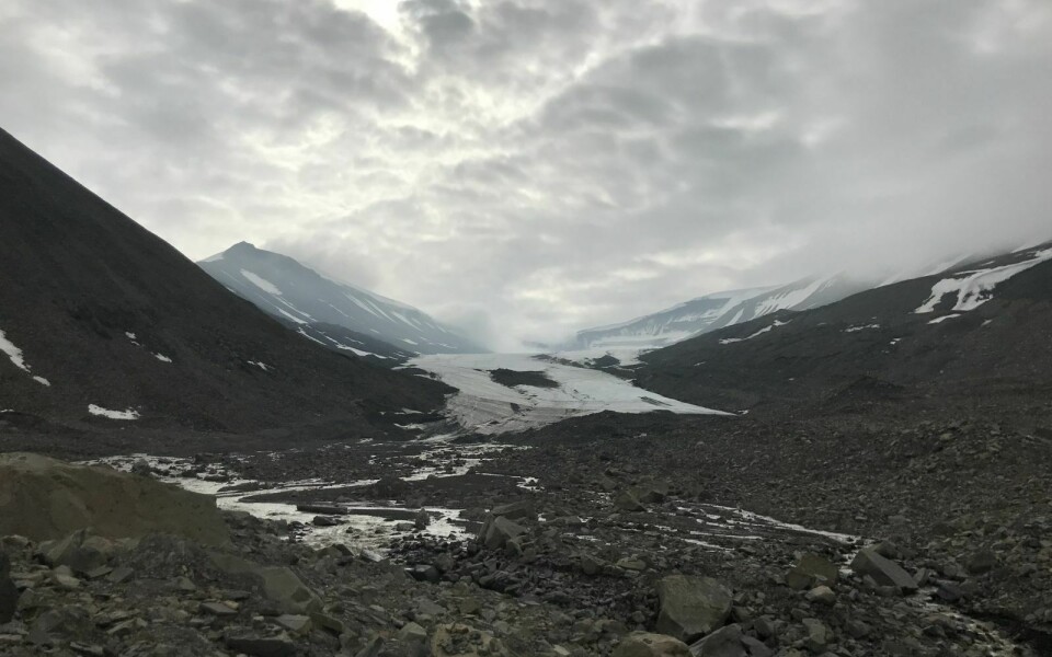 KRYMPER: Longyearbreen krymper stadig, fastslår Norsk Polarinstitutt i FNs siste delrapport om klimaendringer.