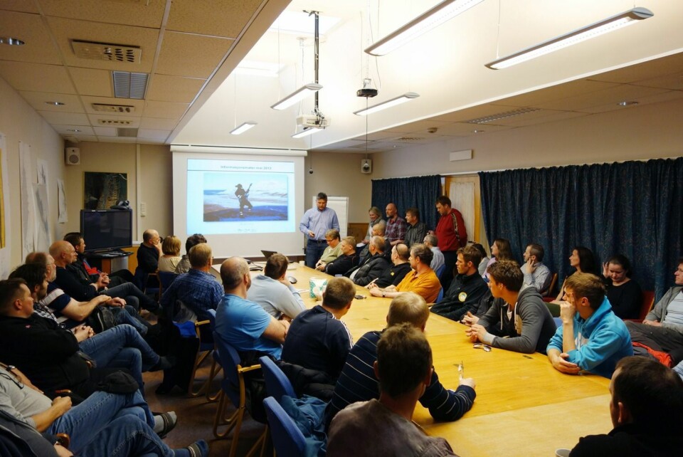 Mandag holdt Per Andersson informasjonsmøte i Longyearbyen for de ansatte. Tirsdag kveld ble de ansatte i Svea informert om den alvorlige situasjonen i Store Norske. Mandag holdt Per Andersson informasjonsmøte i Longyearbyen for de ansatte. Tirsdag kveld ble de ansatte i Svea informert om den alvorlige situasjonen i Store Norske.