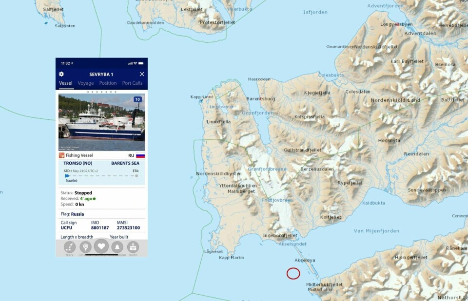 Redingsaksjon: Sevryba 1 lå utenfor Akseløya da fiskeren ble skadd.
