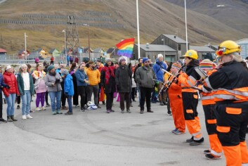 <strong class="nf-o-text--strong">Musikk:</strong> Korpset avsluttet det hele med å spille YMCA. <strong class="nf-o-text--strong">Musikk:</strong> Korpset avsluttet det hele med å spille YMCA.