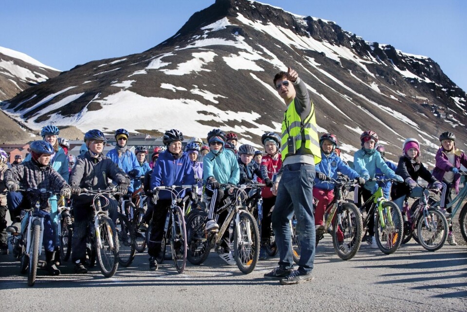 I år ble det arrangert barnesykkelritt i Longyearbyen for første gang. Blir det langt større sykkelritt her i framtiden? I år ble det arrangert barnesykkelritt i Longyearbyen for første gang. Blir det langt større sykkelritt her i framtiden?