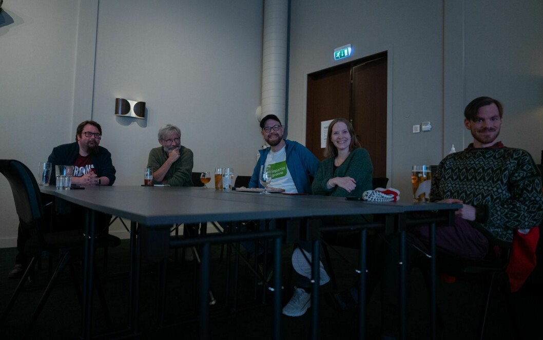 MDG vipper rundt sperregrensen. Litt for spennende, mener MDG-bordet. Fra venstre: Jovna Zakharias Dunfjell, Geir Ertzgaard, Espen Klungseth Rotevatn, Maria Klungseth Rotevatn og Espen Jenssen.