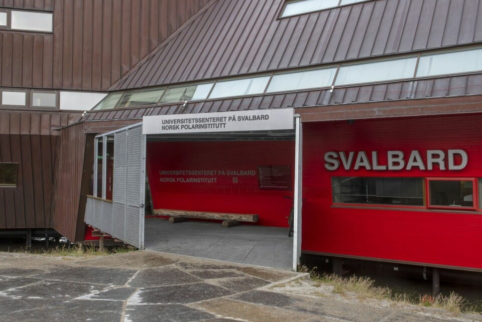 KORONA-TILTAK: Studenter og ansatte med ved Unis har korona-symptomer og skal testes.