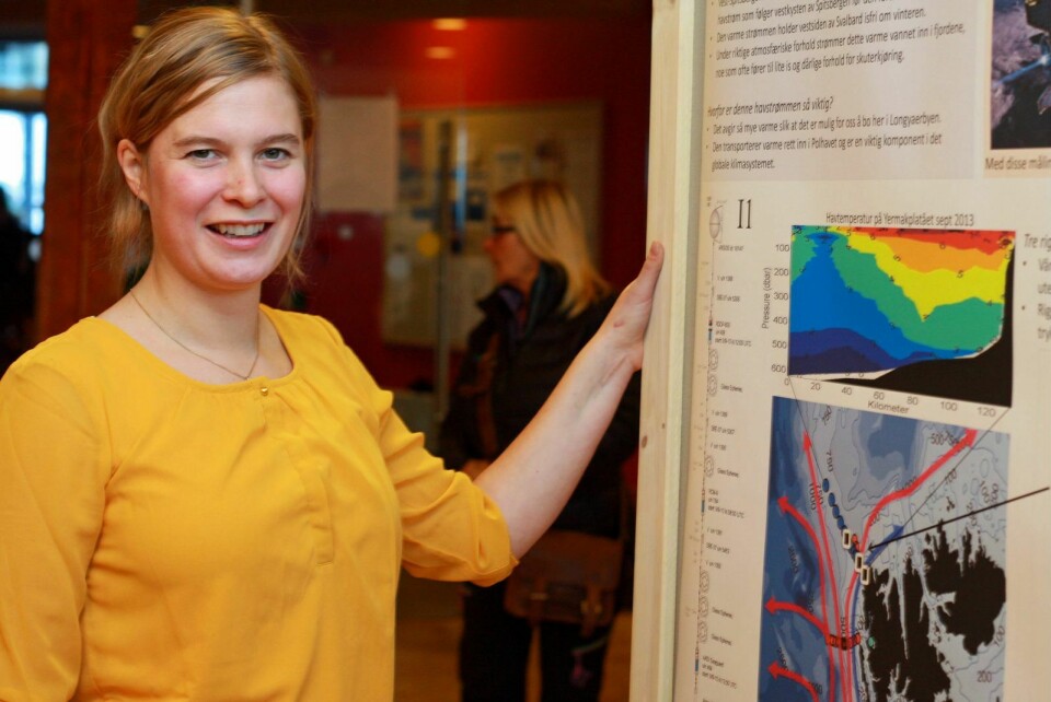 Eli Anne Ersdal forteller om målinger av temperaturer i vannmasser og havstrømmer utenfor Spitsbergen.