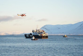 <strong class="nf-o-text--strong">Øvelse:</strong> Storøvelsen er i gang med heising av folk fra «Bøkfjord» til helikopter.