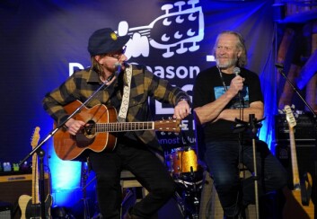 <strong class="nf-o-text--strong">Artistintervju:</strong> Øyvind Rønning i samtale med Adam Douglas. <strong class="nf-o-text--strong">Artistintervju:</strong> Øyvind Rønning i samtale med Adam Douglas.