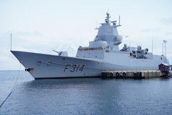 <strong class="nf-o-text--strong">I Longyearbyen:</strong> KNM Thor Heyerdahl er 134 meter langt og har en besetning på 132. <strong class="nf-o-text--strong">I Longyearbyen:</strong> KNM Thor Heyerdahl er 134 meter langt og har en besetning på 132.