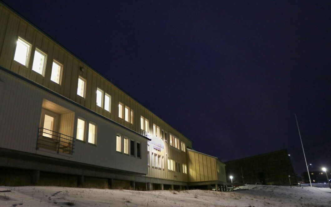 Totalt syv personer har testet positivt på korona i Longyearbyen.
