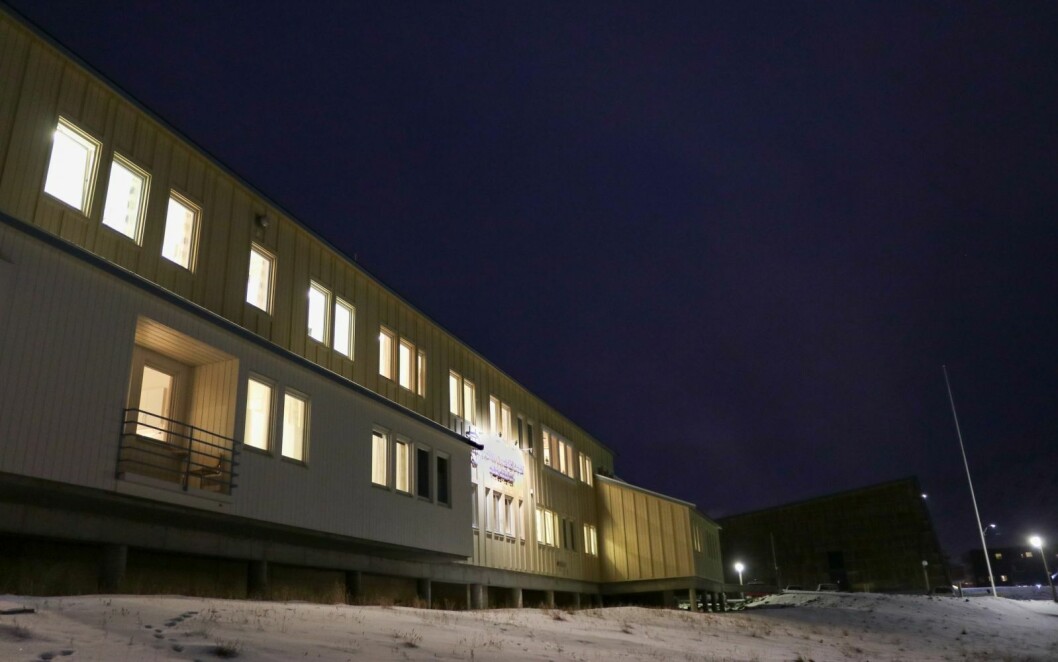 Totalt syv personer har testet positivt på korona i Longyearbyen. Totalt syv personer har testet positivt på korona i Longyearbyen.