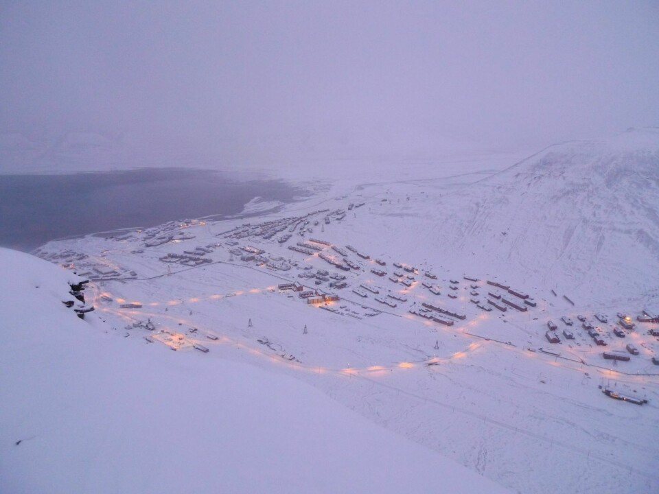 Søndag var beredskapsrådet samlet for å kartlegge mulige konsekvenser dersom det også skulle oppstå teknisk feil på den andre fiberkabelen mellom Svalbard og fastlandet.